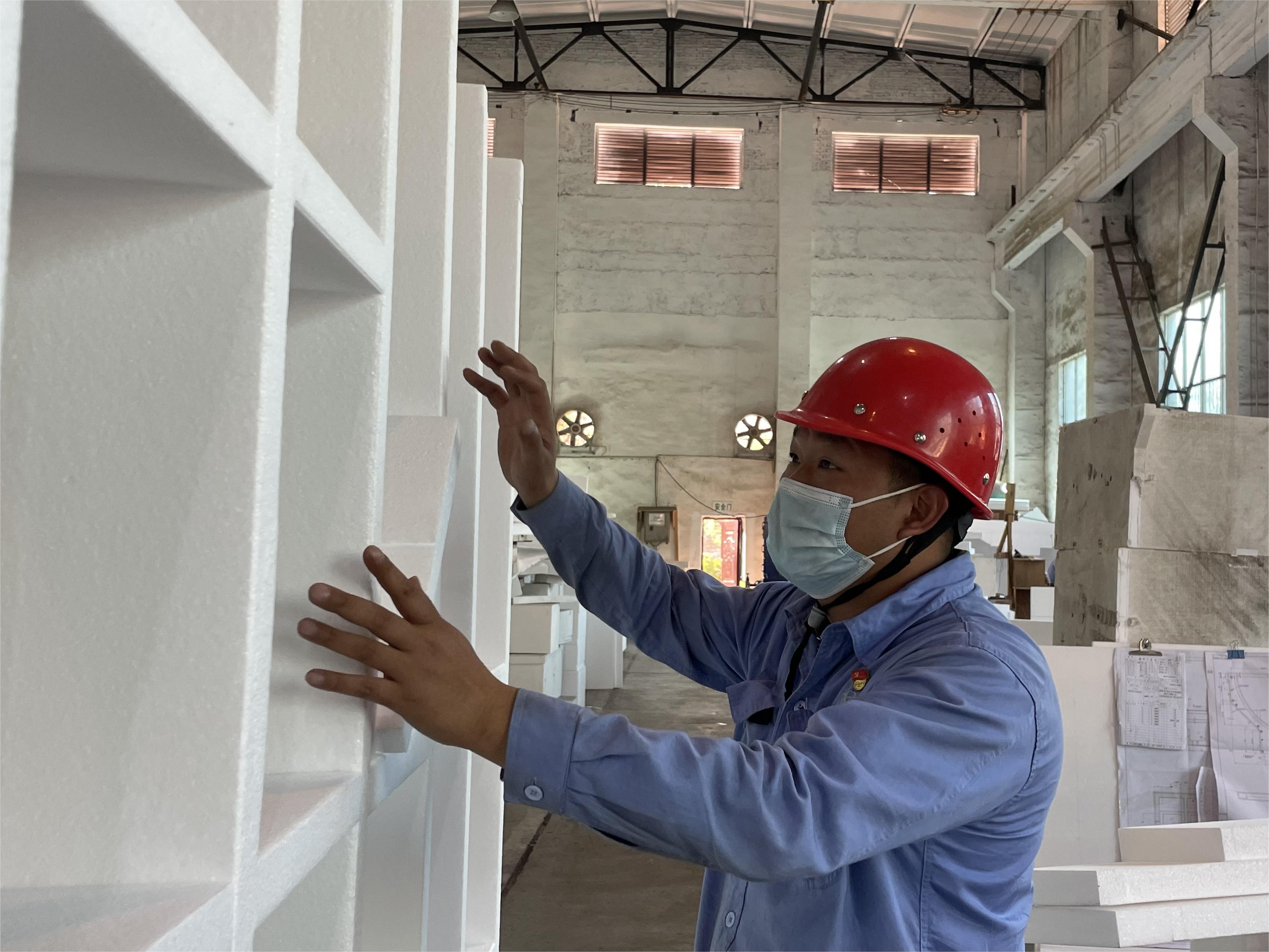 【身边模范】雷建伟：扎根一线深耕作，，，，，力行匠人“模”出彩